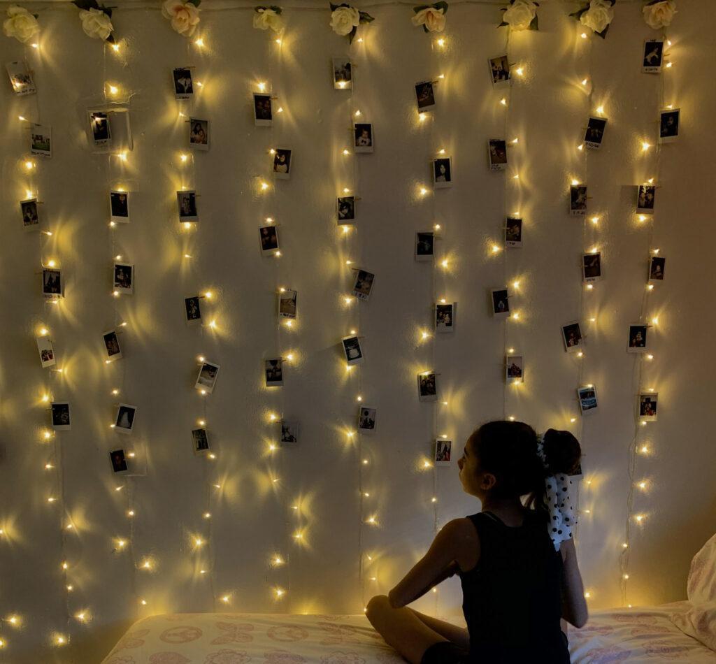how to hang photo clips lights on wall